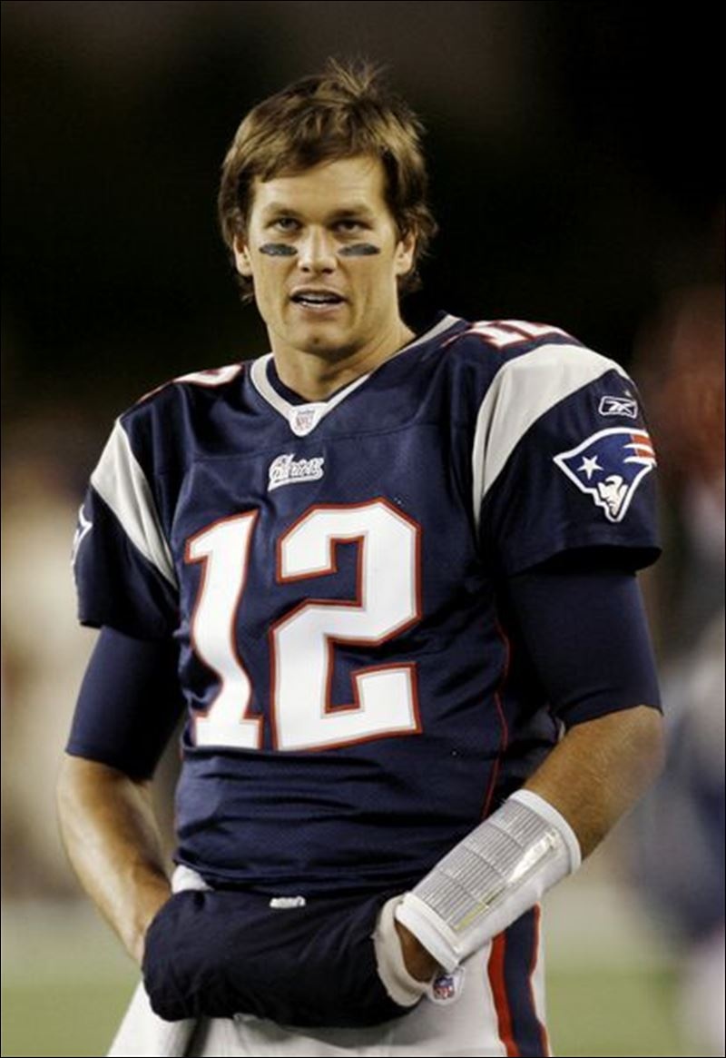 NFL: Tom Brady Update: Choices Down To Patriots And Buccaneers