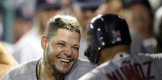 Yadier Molina Says Private Jet Scheduled to Pick Up His Family Crashed in Dominican Republic