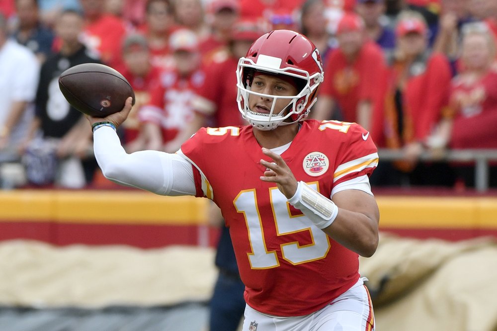 NFL: Chiefs' Patrick Mahomes May Have Tweaked Nerve, In Concussion
