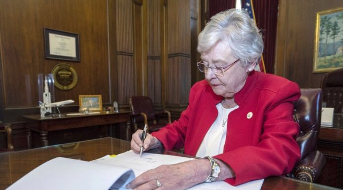 Federal judge blocks Alabama’s tough abortion law