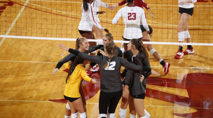 No. 9 Mizzou Volleyball Triumphant in Fall Opener at Alabama, 3-1