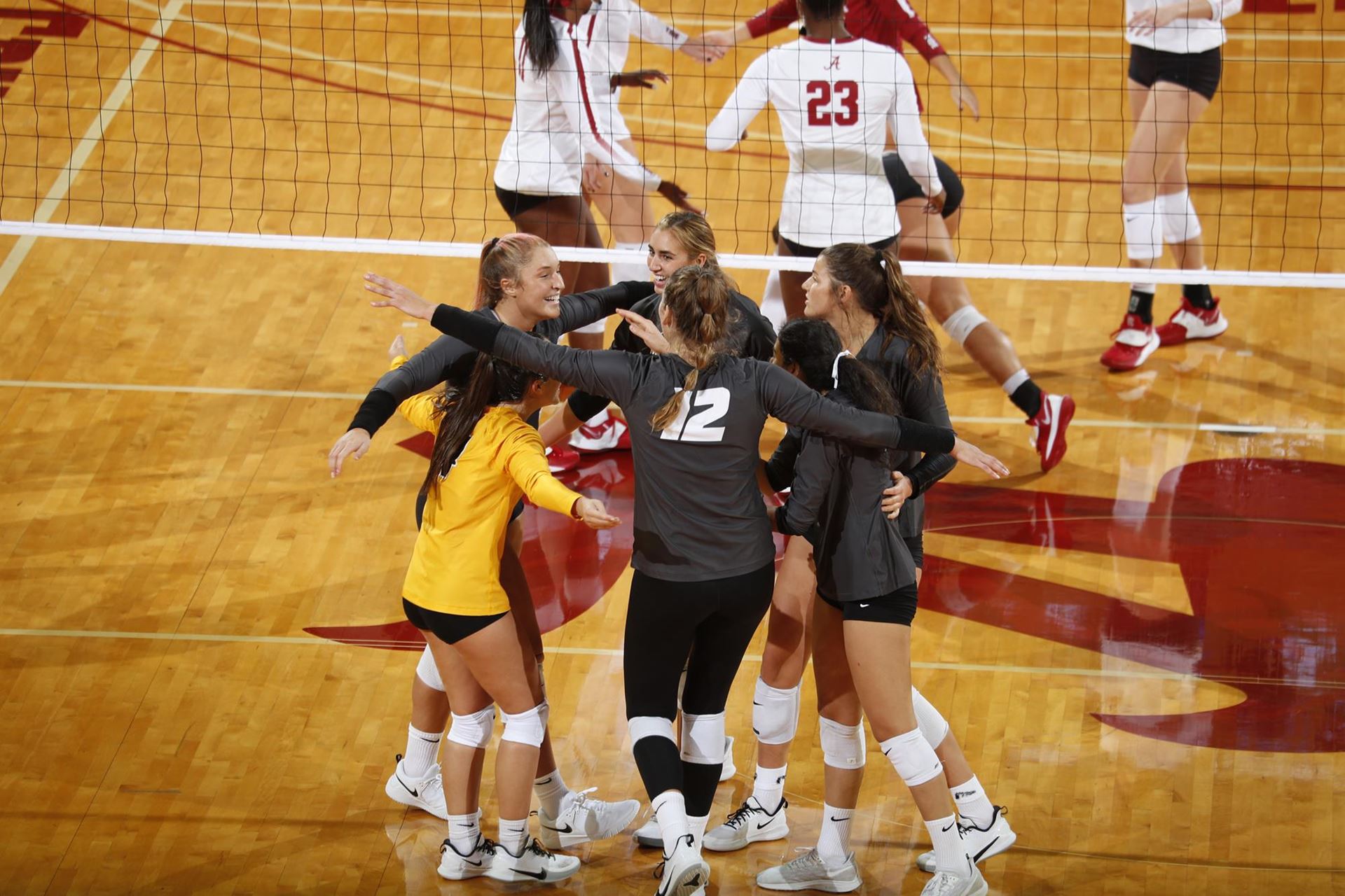 No. 9 Mizzou Volleyball Triumphant in Fall Opener at Alabama, 3-1