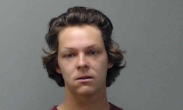 Arkansas man charged with battery, terroristic threatening
