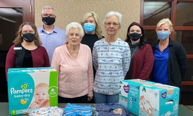Simmons Bank-Mountain View donates to Ozark Chapter-Newborns In Need
