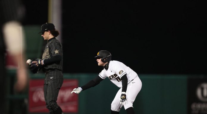 Mizzou Drops Series Opener Against Top-Ranked Commodores