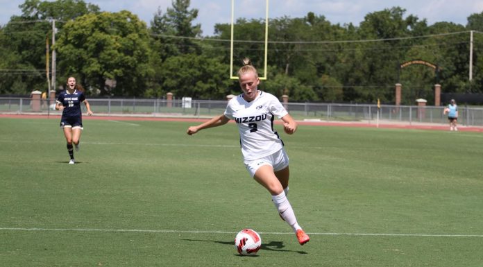 Soccer Downs Notre Dame in OT Behind Fischer’s Brace
