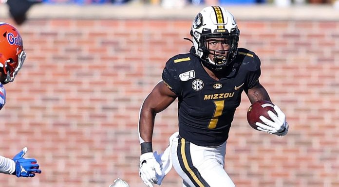 Football Hosts Central Michigan to Open 2021