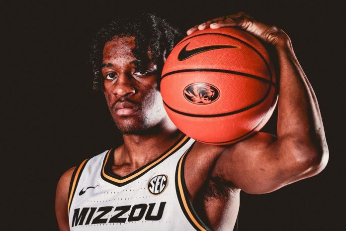 03262022_MIZ_MBB_Sean_East_Recruit_Visit_hd_edits_49