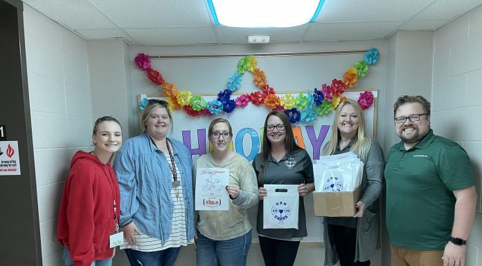 Ozark Marketing Delivers Candy to Pre-K Students for Homecoming