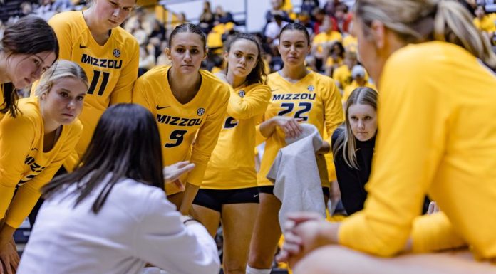 Volleyball Falls in Three to Alabama