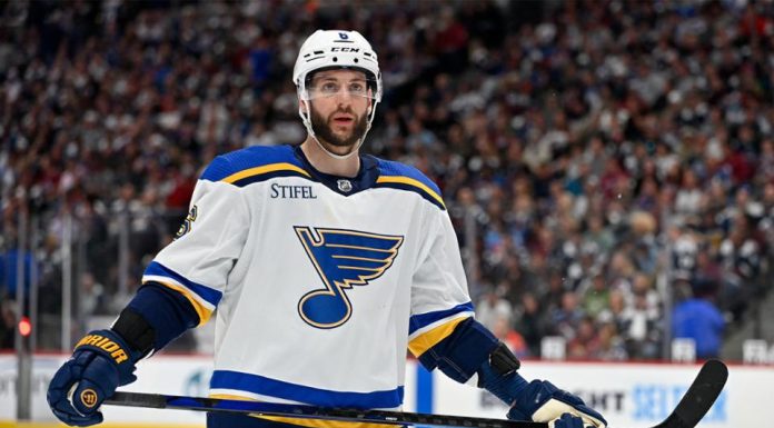 Svechnikov, Jarvis lift Hurricanes past Blues for 4th win in row
