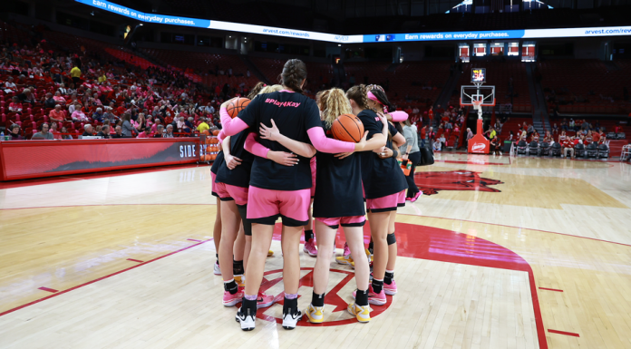 Women’s Basketball Falls on the Road at Arkansas