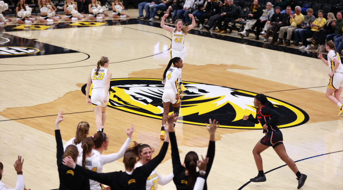 Frank Guides Women’s Basketball Past Georgia