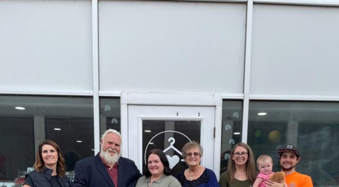 West Plains Mayor Signs Proclamation For National Foster Care Month