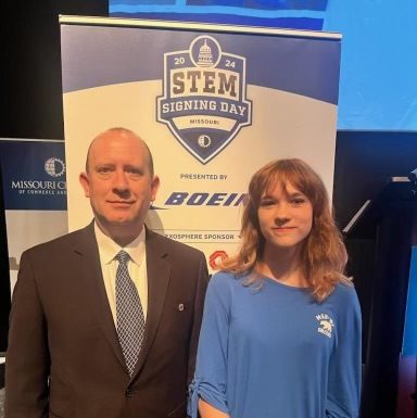 MSU-WP Student Recieves Scholarship During Missouri STEM Signing Day