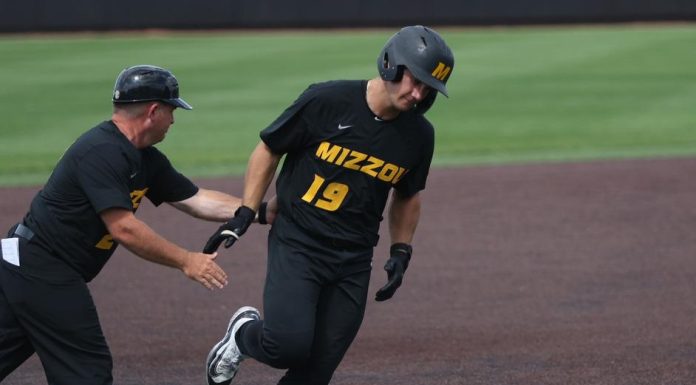 Baseball’s Late Surge Falls Short in Series Finale With Auburn