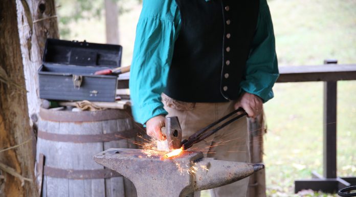 Alley Spring to Hold Demonstrations on Blacksmithing, Leatherworking and More