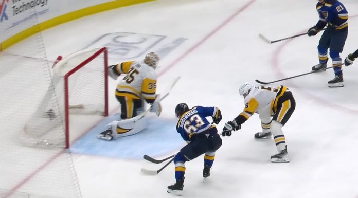 Thomas’ OT goal lifts Blues past Penguins, to 11th straight win