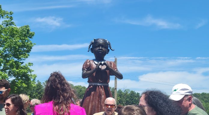 Lincoln School Reflection Plaza Unveiled with Two Bronze Statues, Multiple Murals