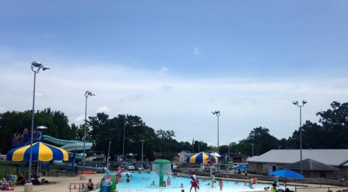 West Plains Bank and Trust Company Announces This Year’s Free Pool Day Date in Willow Springs and West Plains!