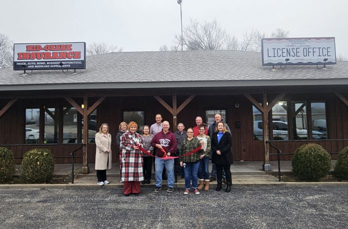 Mid Ozark-License Office Ribbon Cutting