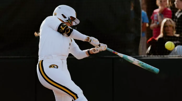 Softball Takes on its Tiger Counterparts in Auburn