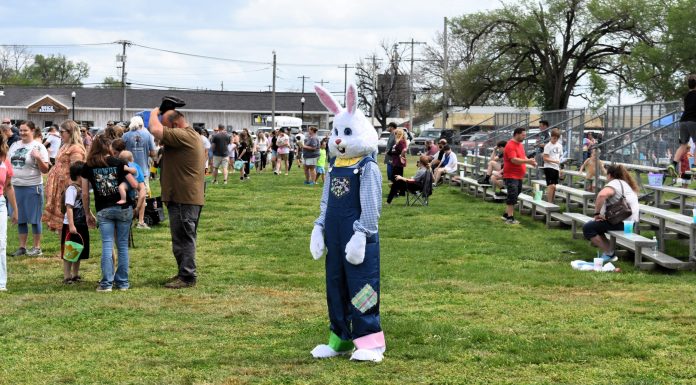Hundreds Gather at Carmichael Field for the Optimist Club Easter Egg Hunt