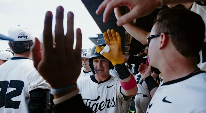 Baseball Secures Series Win With 4-1 Victory Over Vanderbilt