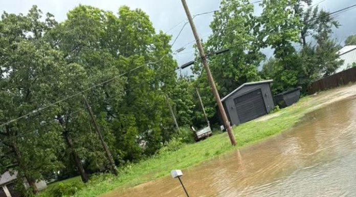 The National Weather Service in Springfield has issued a * Flash Flood Warning for… Southwestern Howell County in south central Missouri… * Until 1215 AM CDT.