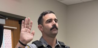 Texas County Sheriff Scott Lindsey Welcomes New Deputy