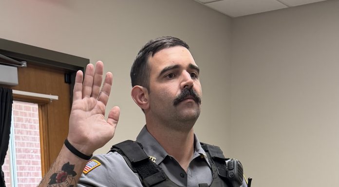 Texas County Sheriff Scott Lindsey Welcomes New Deputy