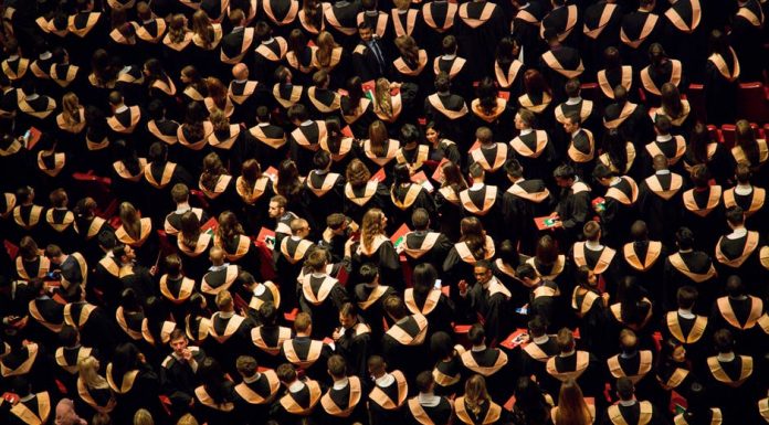 Study: More graduating from Missouri colleges