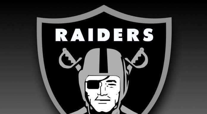 Raiders Release QB Derek Carr