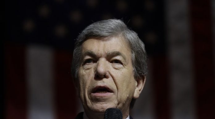 Sen. Blunt honored with Farm Bureau Golden Plow Award