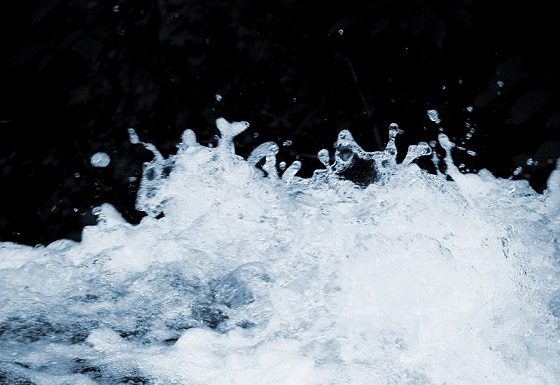 3 people die as 2 vehicles swept off flooded Missouri roads