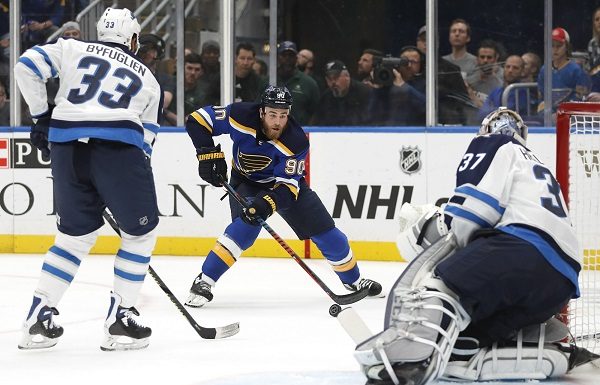 Blues hold off Canucks, retake third in Central