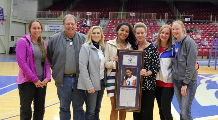 Patricia Figueiredo inducted into Grizzly Athletics Hall of Fame