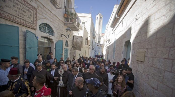 Relic thought to be from Jesus’ manger arrives in Bethlehem