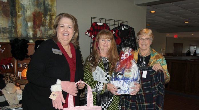 3 local residents win giveaways at fashion show