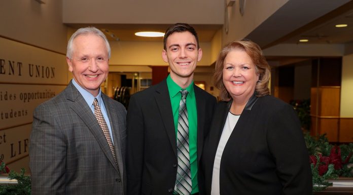 Seth Hadley receives Citizen Scholar Award