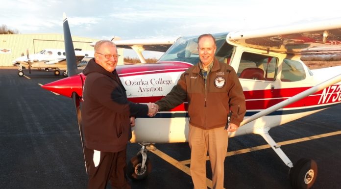 Horseshoe Bend man finishes first solo flight