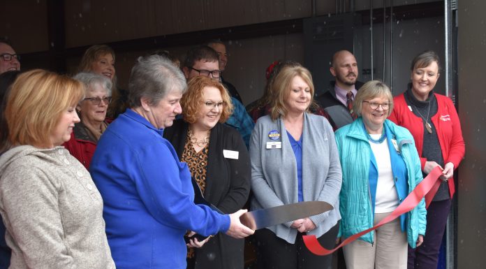 Bridges holds ribbon cutting