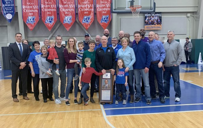Tom Barr HOF Big Group