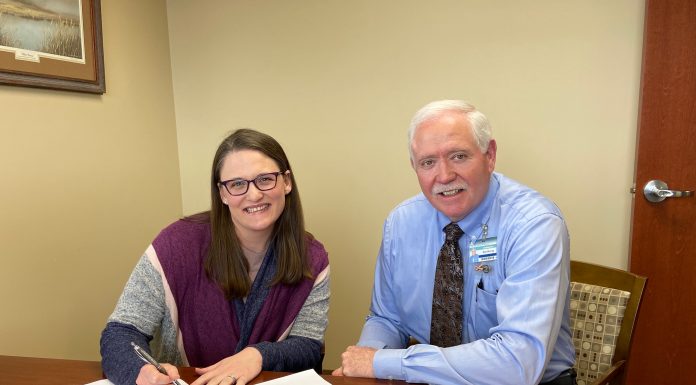 Doctor & hometown girl returns to Mountain Grove