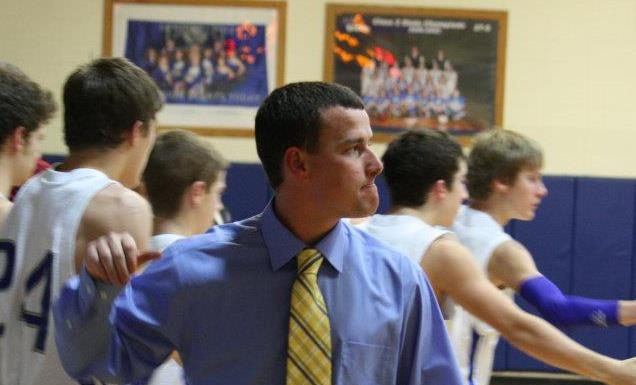 Boys class 2 coach of the year Brett Reed talks with Garylee
