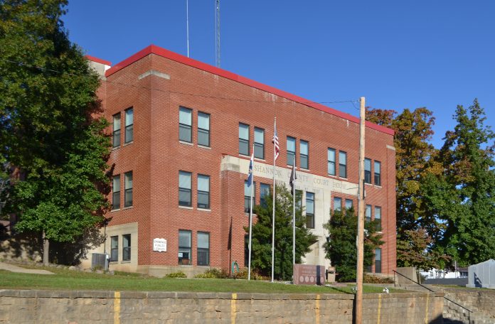 Shannon County, MO, courthouse