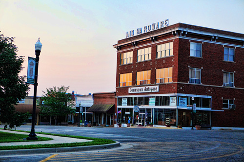 As COVID-19 Swells In Rural Missouri, Rugged Individualism Starts To Have Statewide Consequences