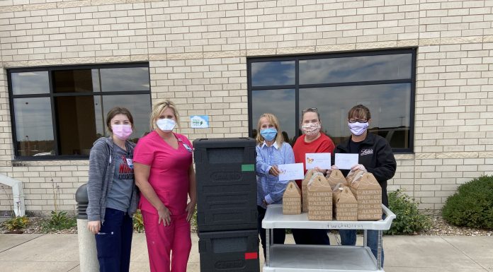 TCMH ER staff receives hot lunch