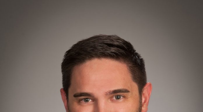 Daniel McKinney graduates from MBA Banking Leadership Missouri Program