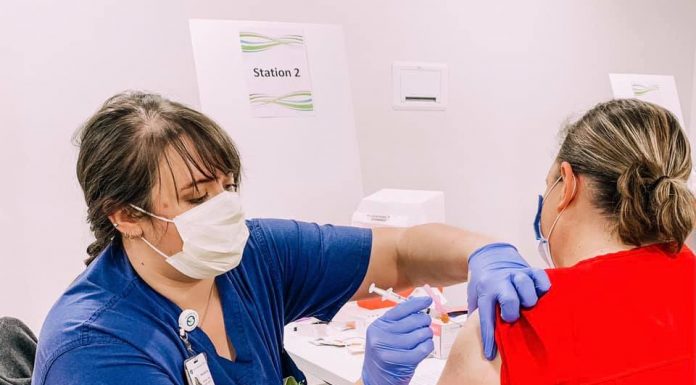 Ozarks Healthcare completes First Round of COVID-19 Vaccinations to Frontline Workers
